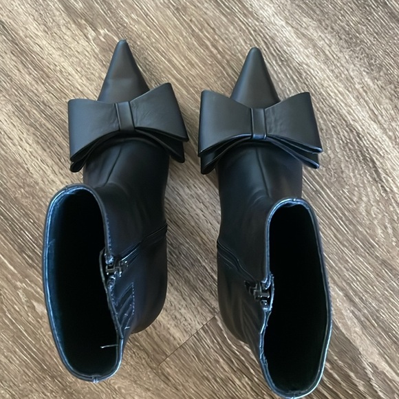 Jeffrey Campbell Bow-Tie Boots Women’s Size 5 Shoes Kitten Heels Leather Black‎ - Picture 7 of 10